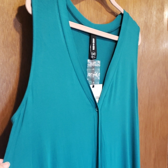 Agnes & Dora Teal V-Neck Sleeveless Long Top - Picture 3 of 6